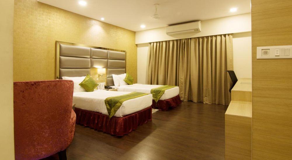 Kc Manor Hotel Jamshedpur Buitenkant foto